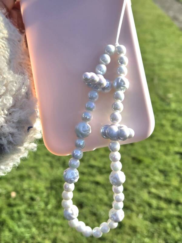Cloud Kiss Charm